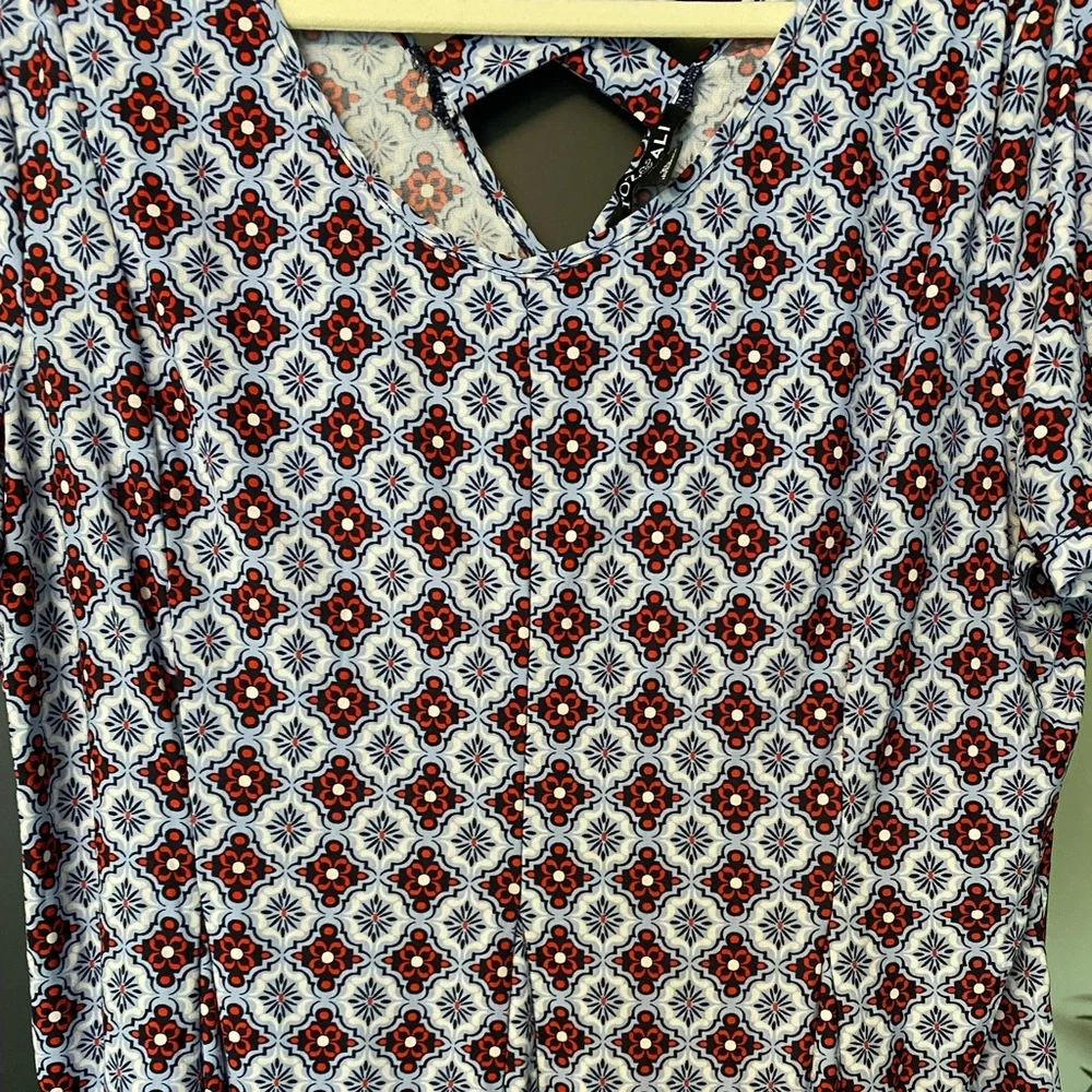 Patterned Roz&Ali Tee - Picture 5 of 8